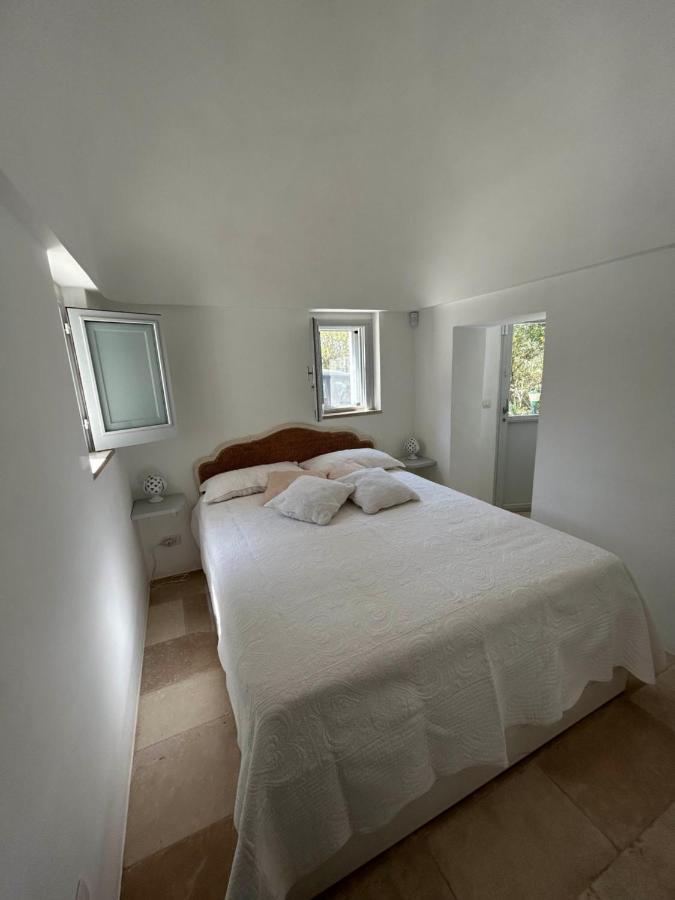 ロコロトンド Il Trullo Di Simona Bed & Breakfast エクステリア 写真