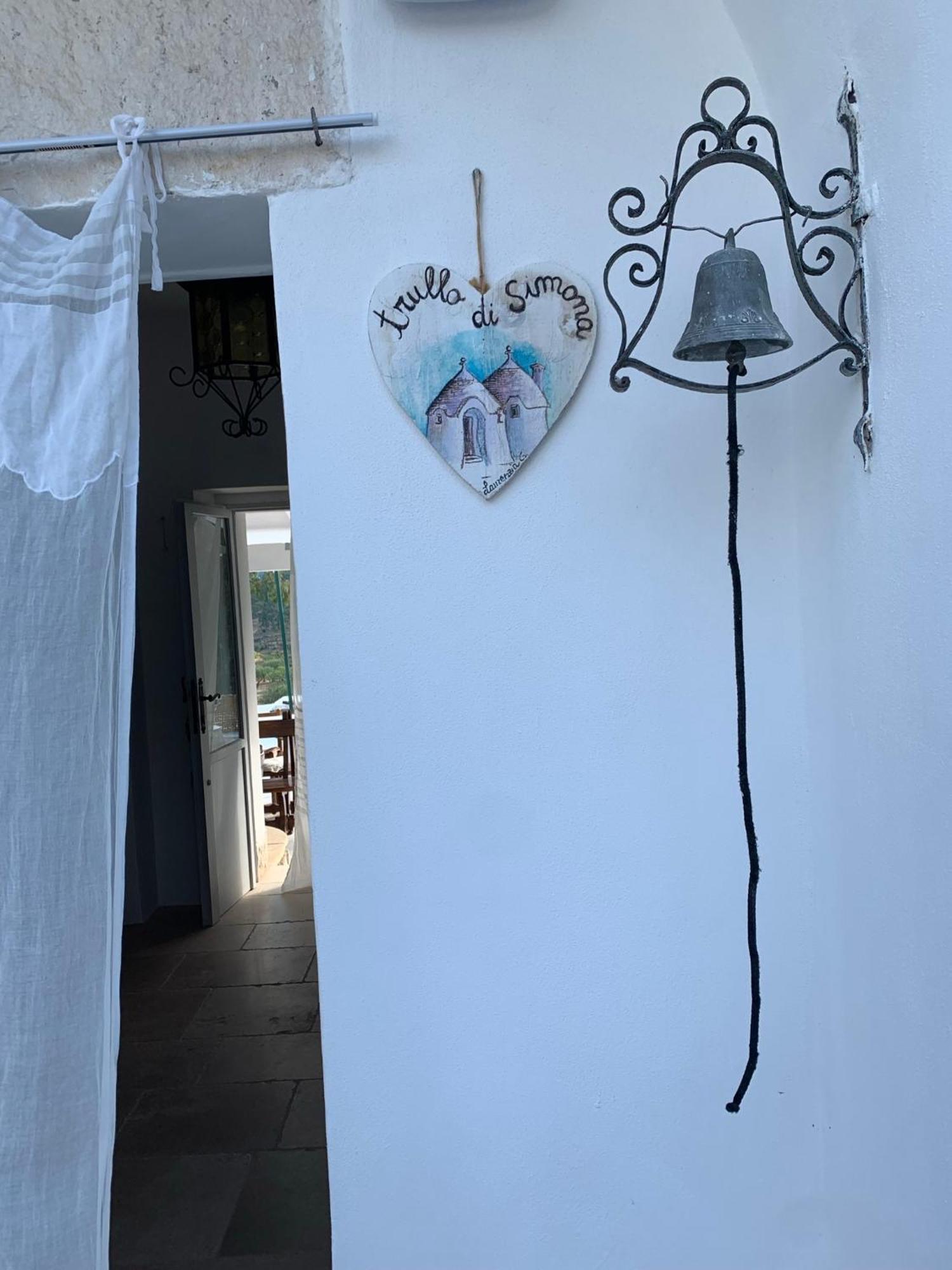 ロコロトンド Il Trullo Di Simona Bed & Breakfast エクステリア 写真