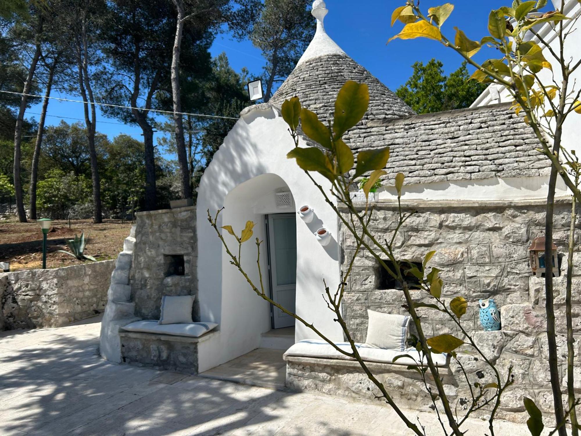 ロコロトンド Il Trullo Di Simona Bed & Breakfast エクステリア 写真