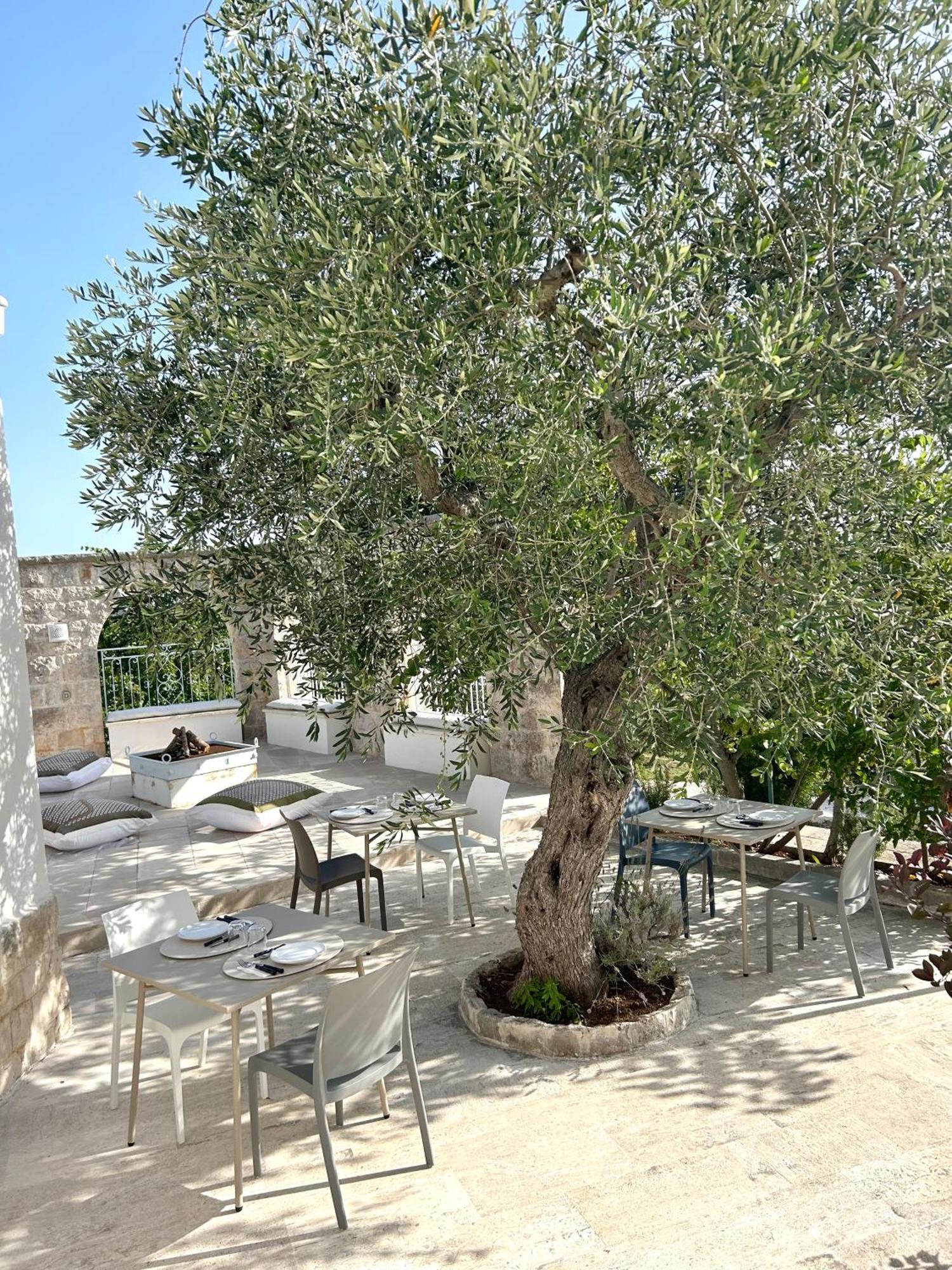 ロコロトンド Il Trullo Di Simona Bed & Breakfast エクステリア 写真