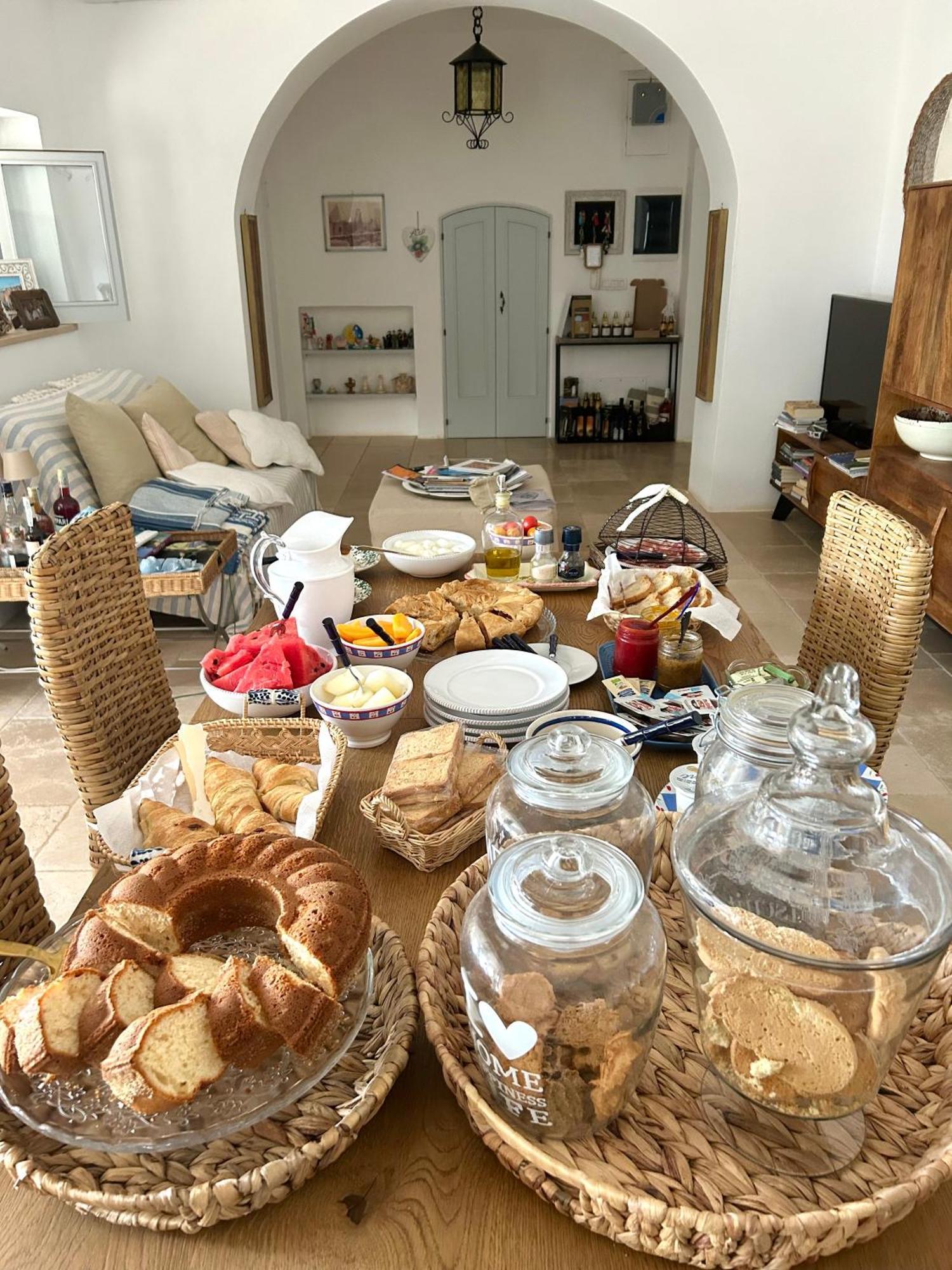 ロコロトンド Il Trullo Di Simona Bed & Breakfast エクステリア 写真
