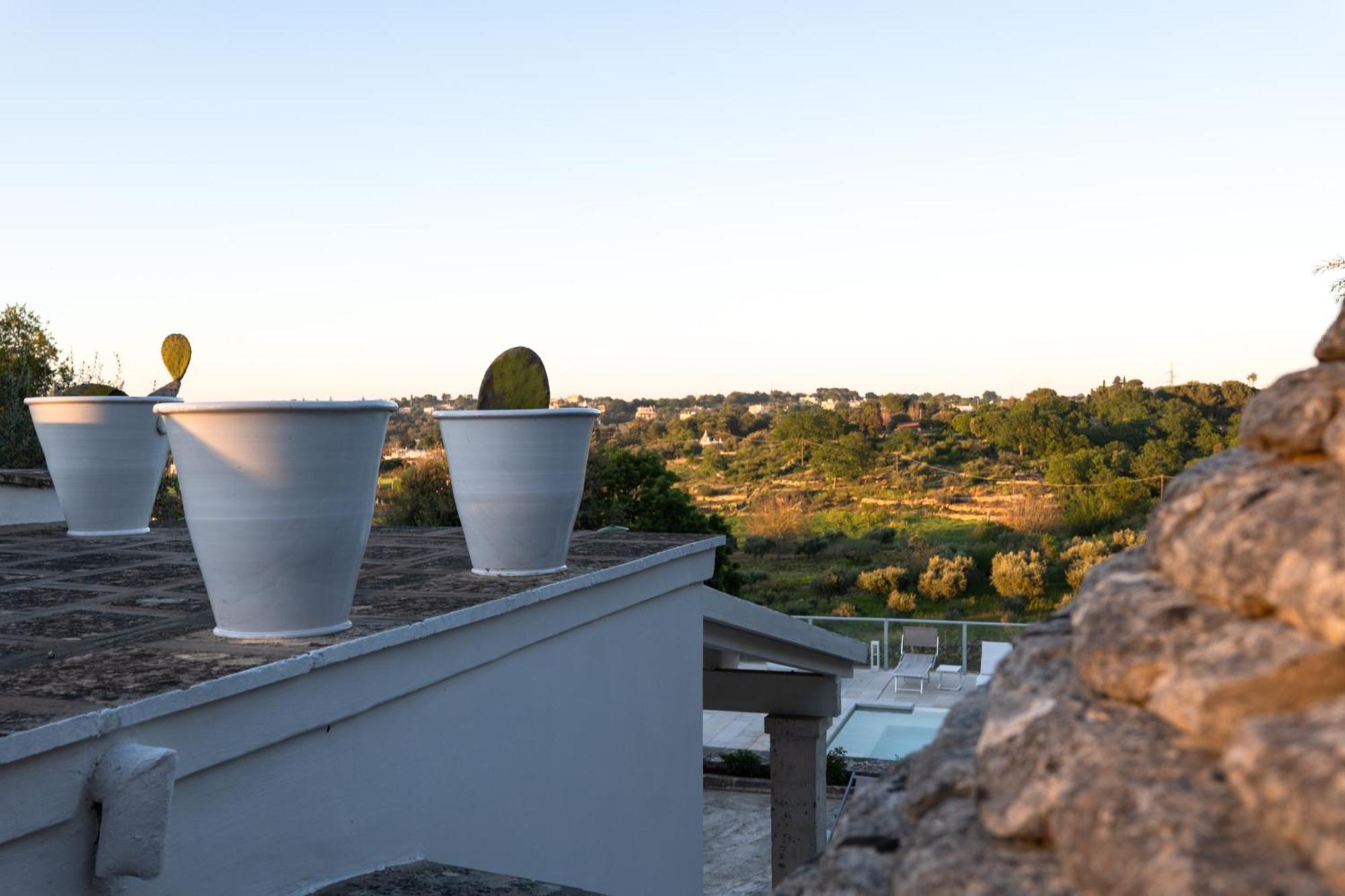 ロコロトンド Il Trullo Di Simona Bed & Breakfast エクステリア 写真