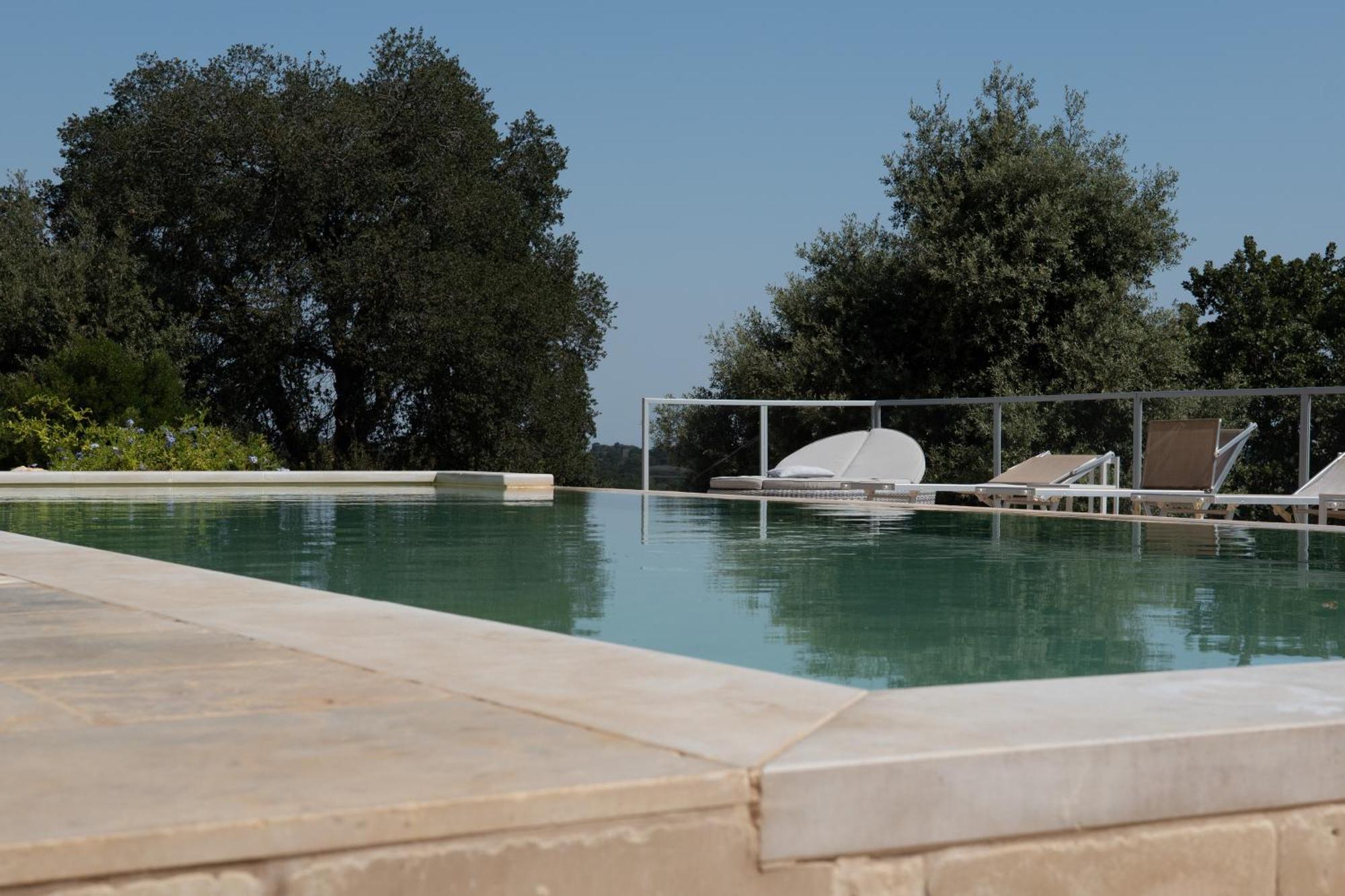 ロコロトンド Il Trullo Di Simona Bed & Breakfast エクステリア 写真