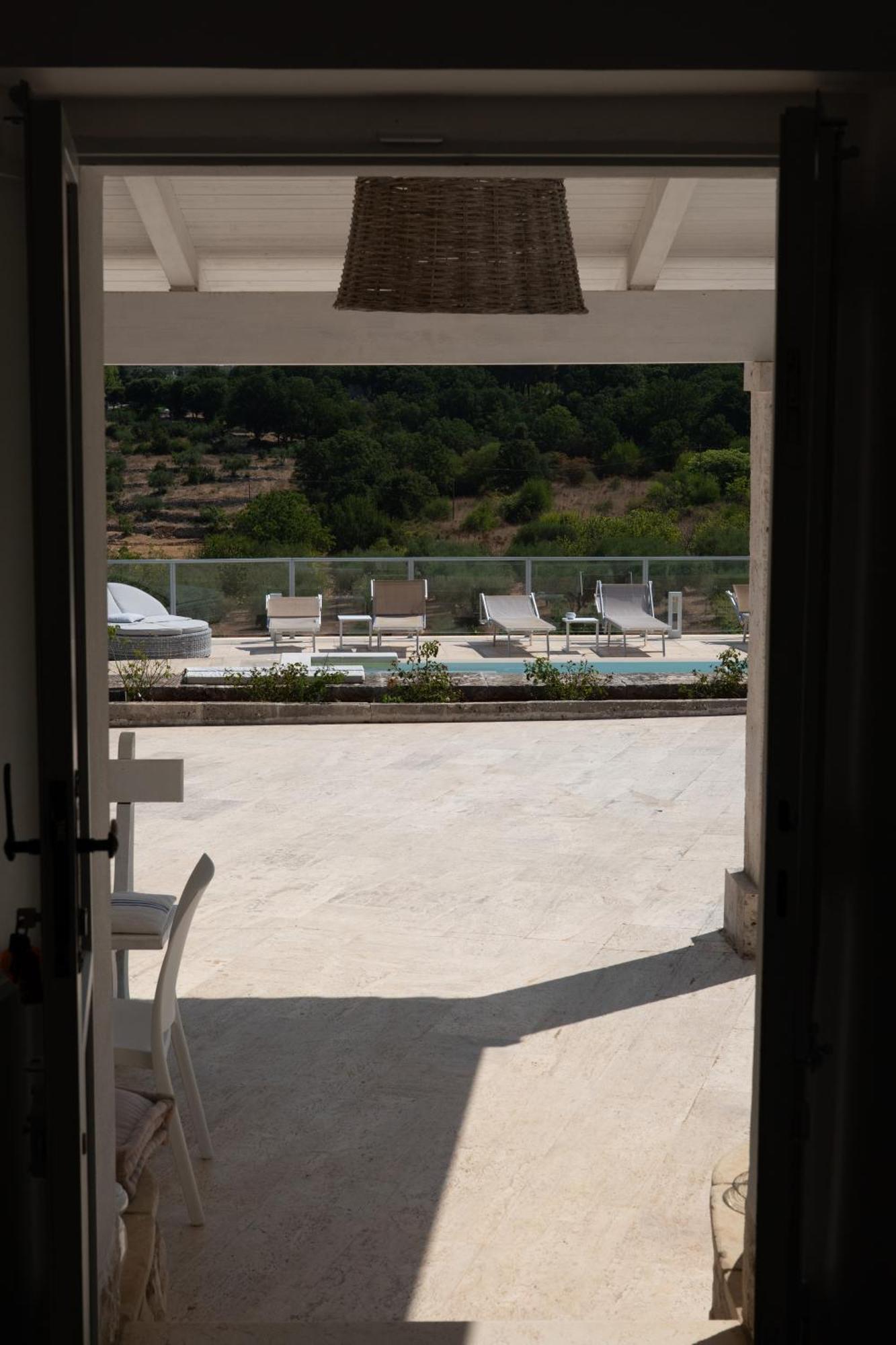 ロコロトンド Il Trullo Di Simona Bed & Breakfast エクステリア 写真