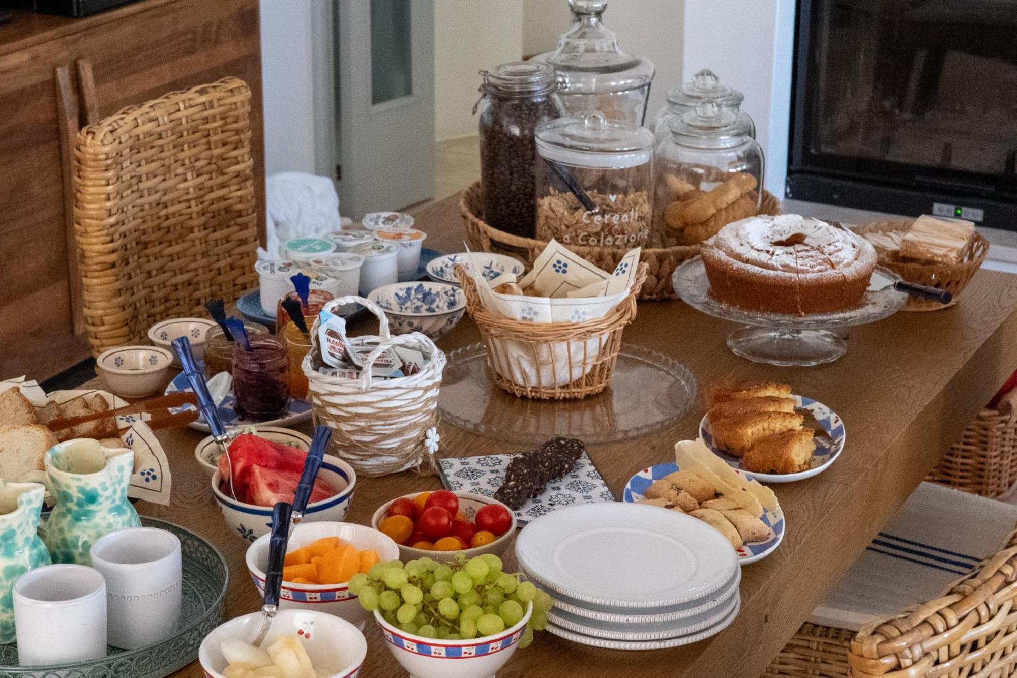 ロコロトンド Il Trullo Di Simona Bed & Breakfast エクステリア 写真