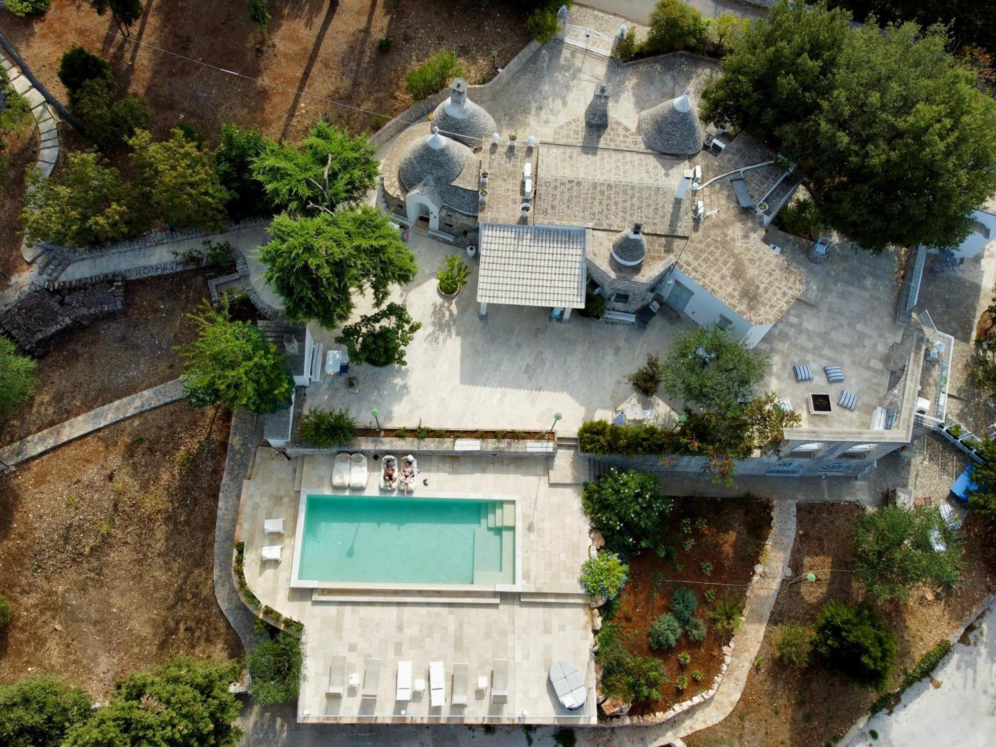 ロコロトンド Il Trullo Di Simona Bed & Breakfast エクステリア 写真