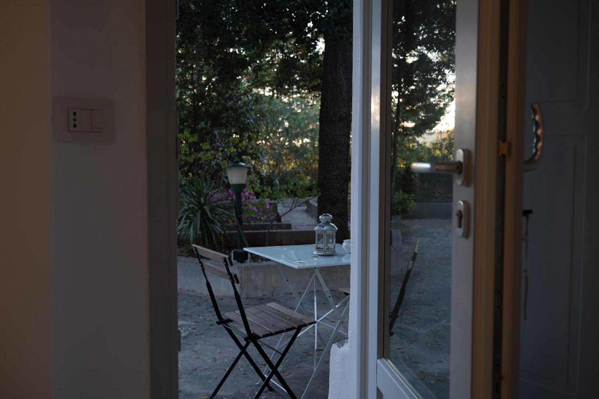 ロコロトンド Il Trullo Di Simona Bed & Breakfast エクステリア 写真